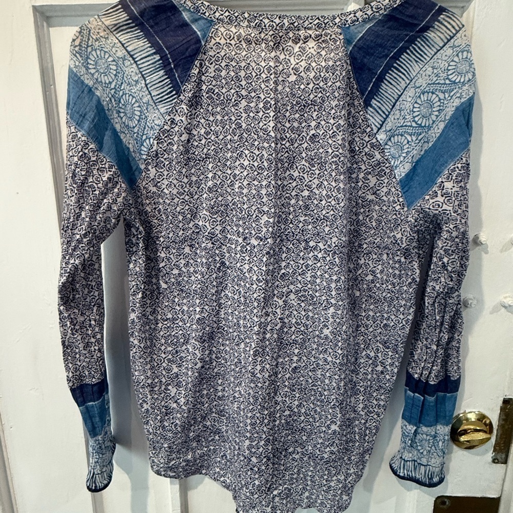 Lucky Brand Navy and Light Blue Blouse - Picture 2 of 2